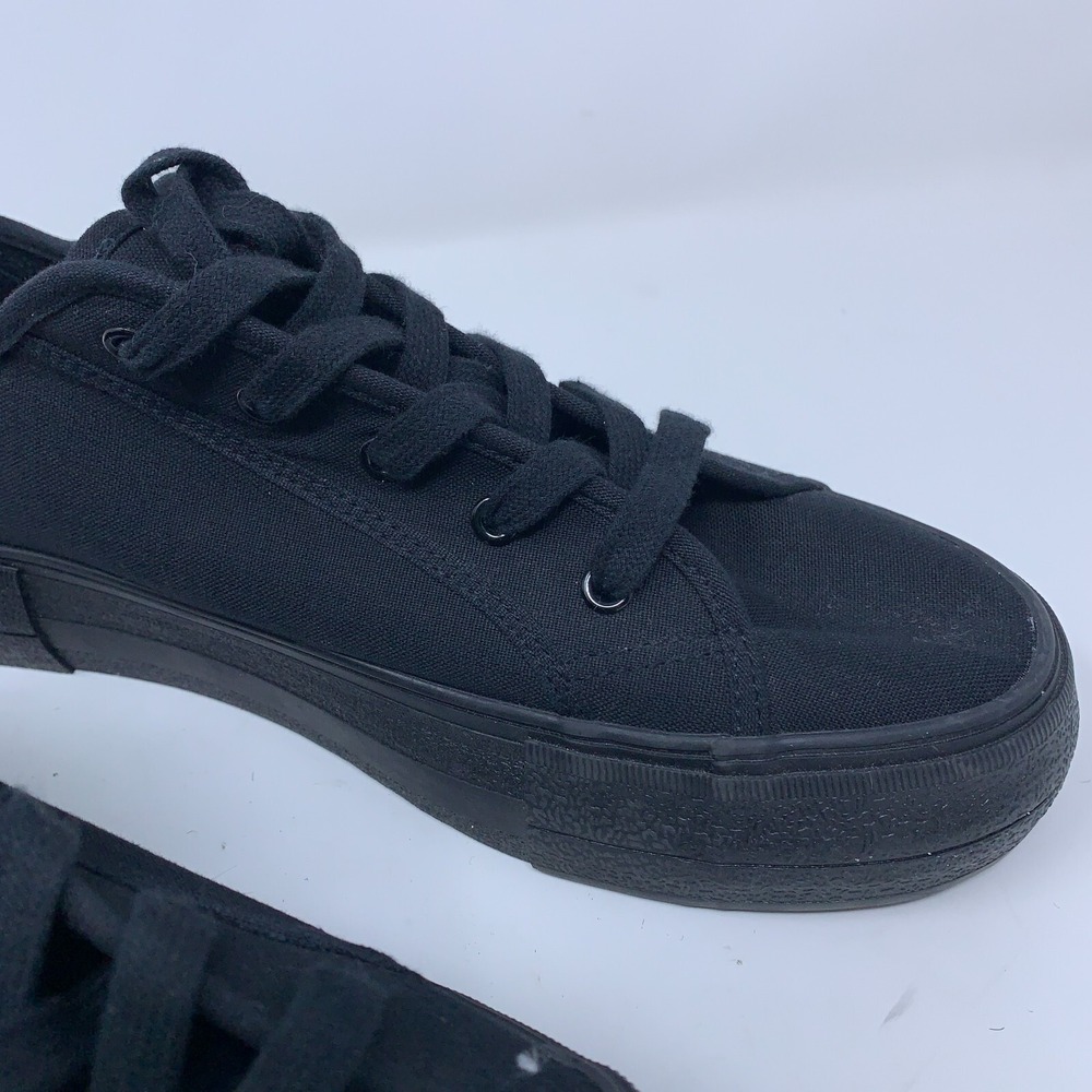 H&M Womens Shoe Size 10 Black Canvas Lace Up Sneakers NWT - Picture 5 of 10